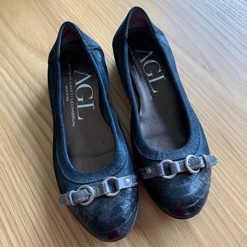AGL cap toe ballet flat Sz 34.5